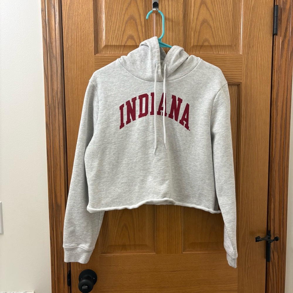 Indiana Cropped Hoodie Sweatshirt - Light Gray with Maroon Logo